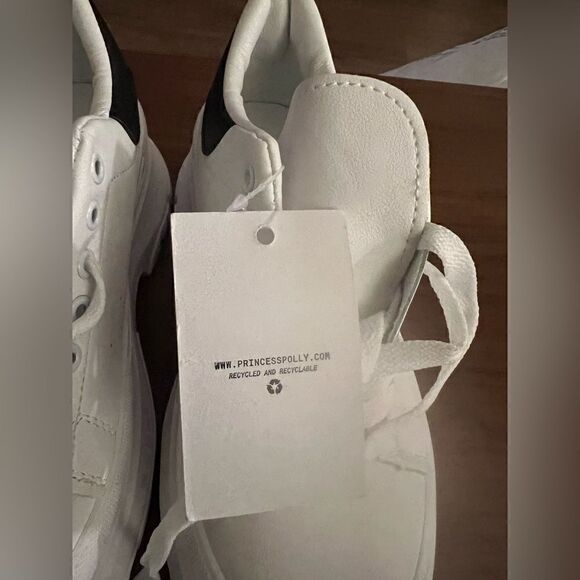 Princess Polly white chunky sole sneakers in white - Picture 6 of 7